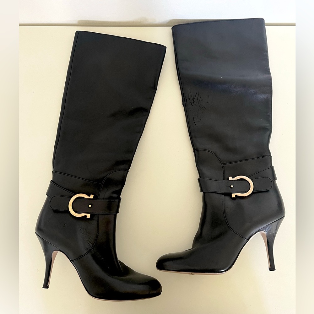 Gorgeous Vintage Salvatore Ferragamo Boots, Size 7B, Lightly Worn!